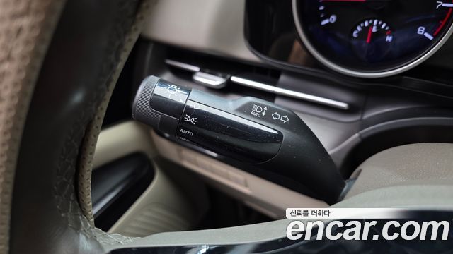 Kia Canival 2023 — photo 27