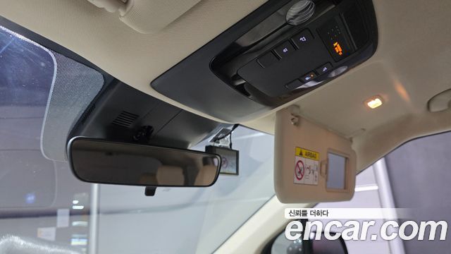 Kia Canival 2023 — photo 29