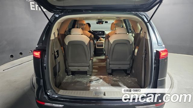 Kia Canival 2023 — photo 30