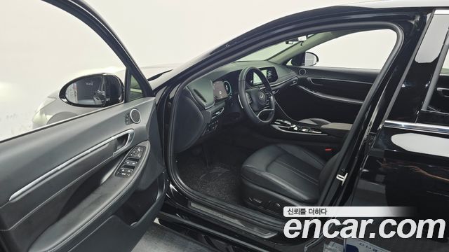 Hyundai Sonata 2023 — photo 13