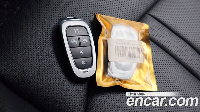 Hyundai Sonata 2023 — photo 21