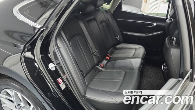 Hyundai Sonata 2023 — photo 24
