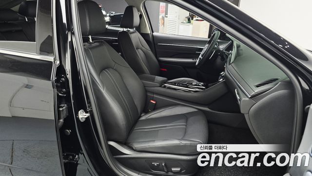Hyundai Sonata 2023 — photo 16