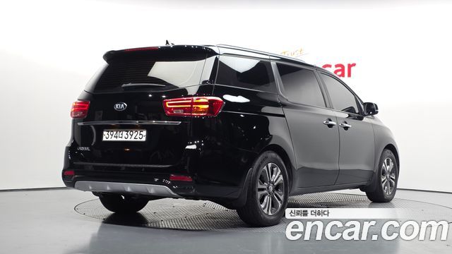 Kia Canival 2019 — photo 2