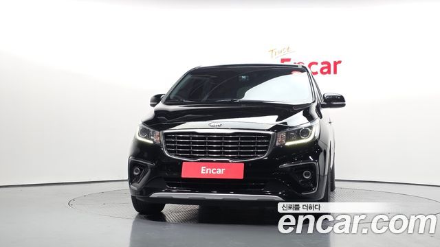 Kia Canival 2019 — photo 3