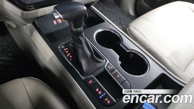 Kia Canival 2019 — photo 9