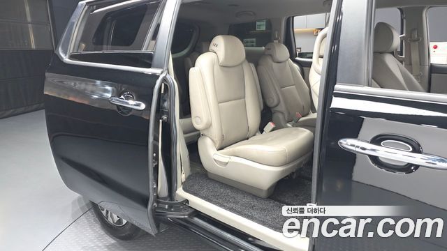 Kia Canival 2019 — photo 12