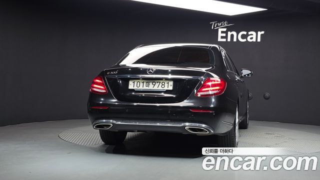 Mercedes-Benz E-Class 2018 — photo 4