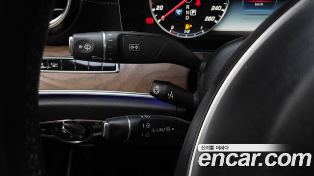 Mercedes-Benz E-Class 2018 — photo 27