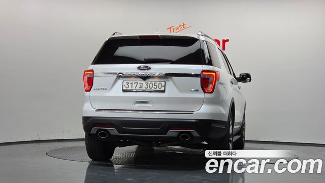 Ford Explorer 2018 — photo 4
