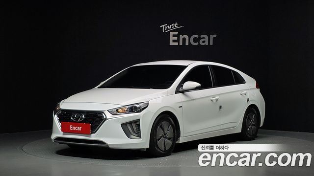 Hyundai Ioniq 2020 — photo 1
