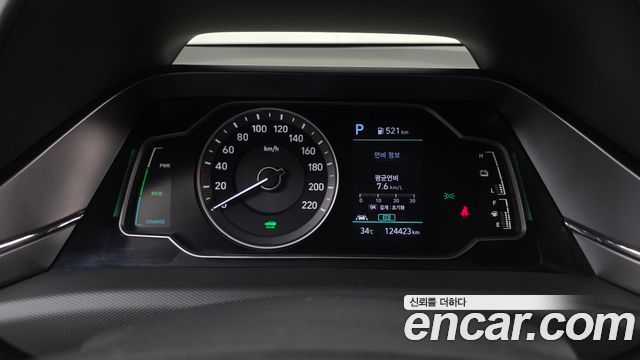 Hyundai Ioniq 2020 — photo 11