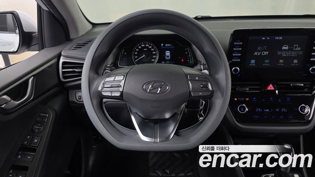 Hyundai Ioniq 2020 — photo 19