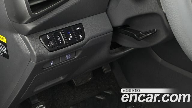 Hyundai Ioniq 2020 — photo 30