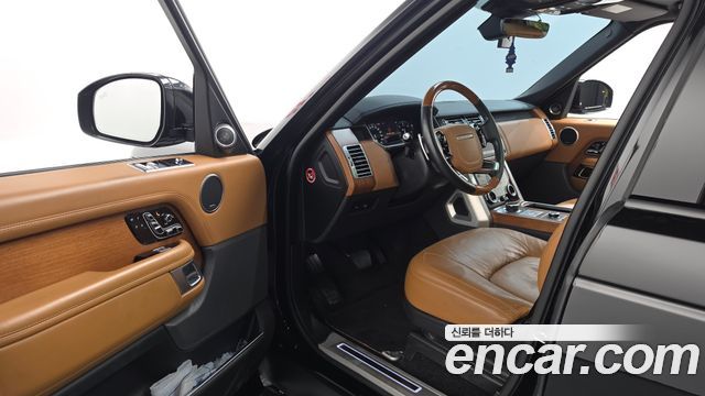 Land Rover Range Rover 2020 — photo 13