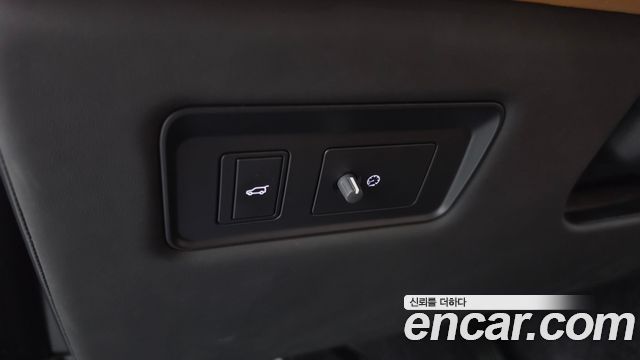 Land Rover Range Rover 2020 — photo 21
