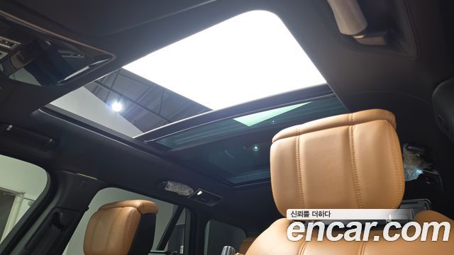 Land Rover Range Rover 2020 — photo 22