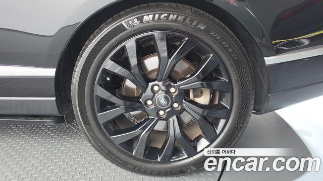 Land Rover Range Rover 2020 — photo 7