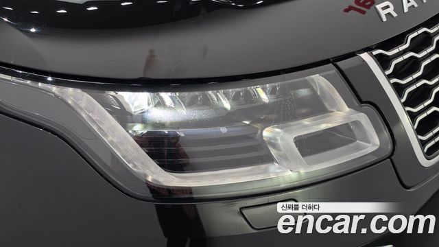 Land Rover Range Rover 2020 — photo 8