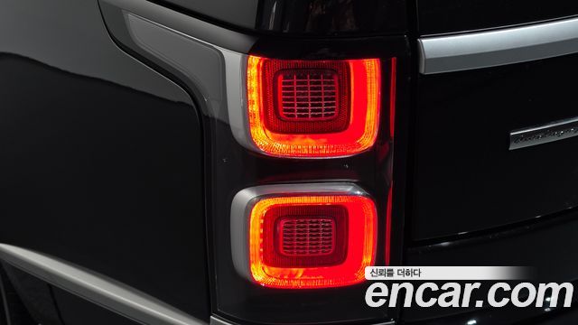 Land Rover Range Rover 2020 — photo 9