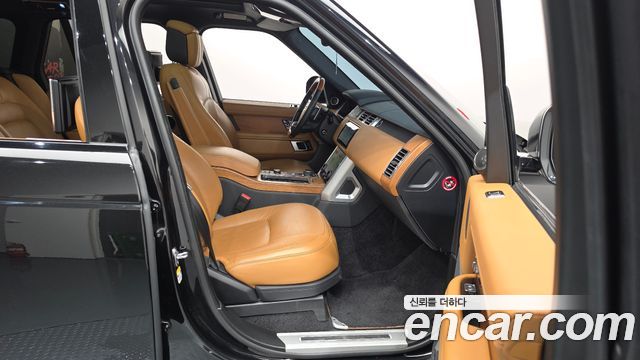 Land Rover Range Rover 2020 — photo 16