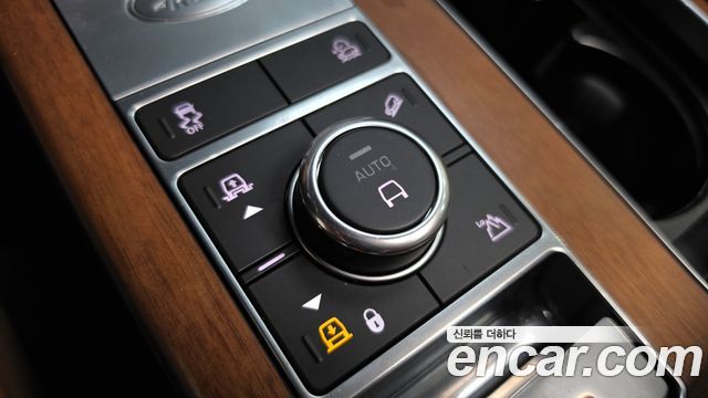 Land Rover Range Rover 2020 — photo 27