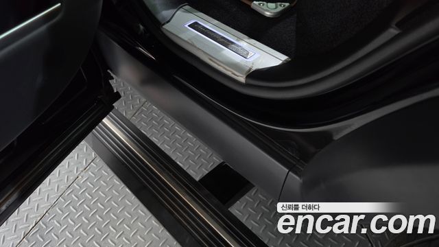 Land Rover Range Rover 2020 — photo 29