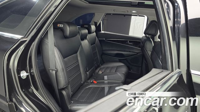 Kia Sorento 2015 — photo 16