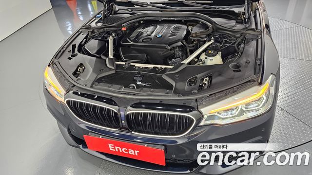 BMW 5-Series 2018 — photo 6