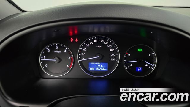 Hyundai Starex 2020 — photo 11