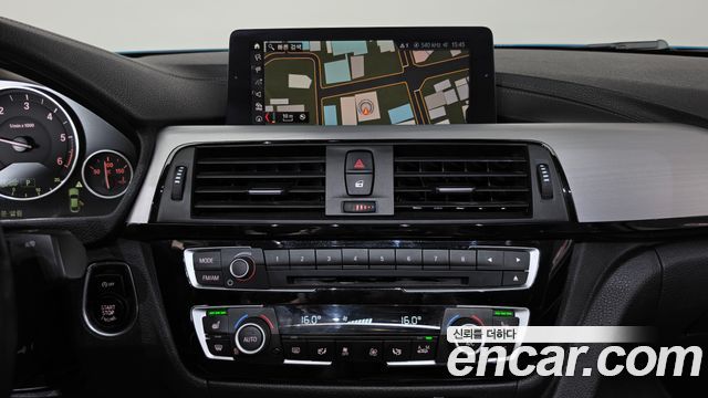 BMW 4-Series 2018 — photo 18