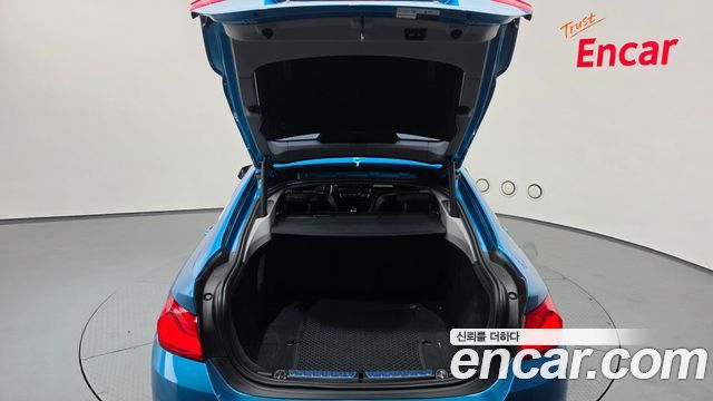 BMW 4-Series 2018 — photo 22