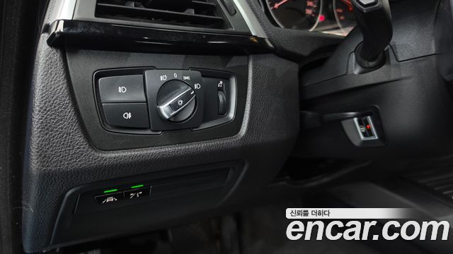 BMW 4-Series 2018 — photo 26