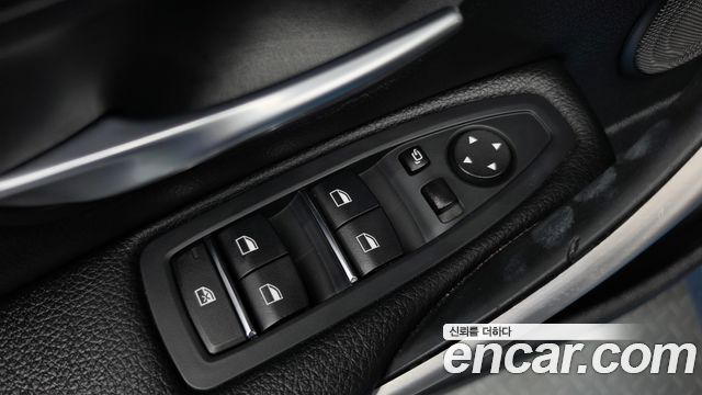 BMW 4-Series 2018 — photo 29