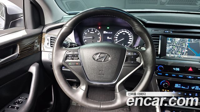 Hyundai Sonata 2016 — photo 17
