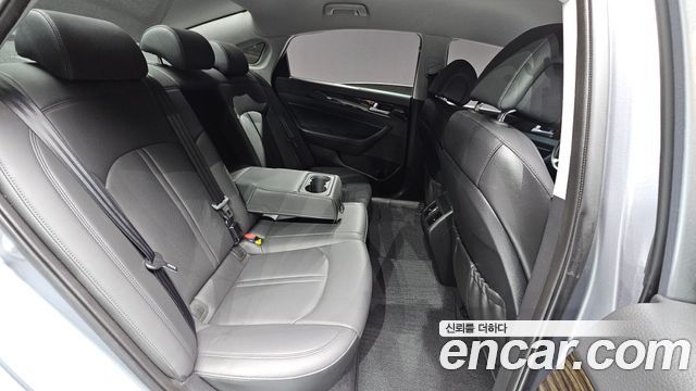 Hyundai Sonata 2016 — photo 24