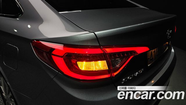 Hyundai Sonata 2016 — photo 9
