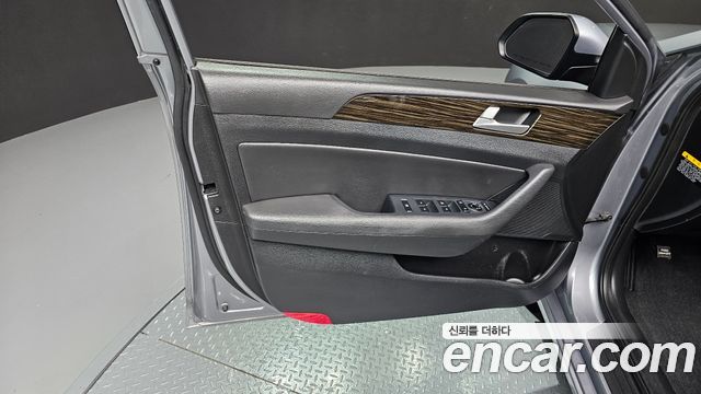 Hyundai Sonata 2016 — photo 14