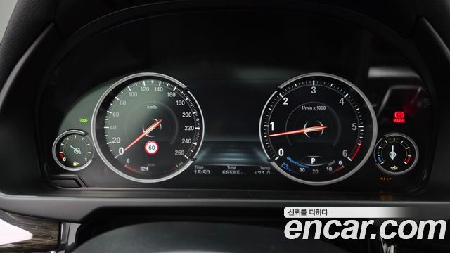 BMW X6 2017 — photo 8