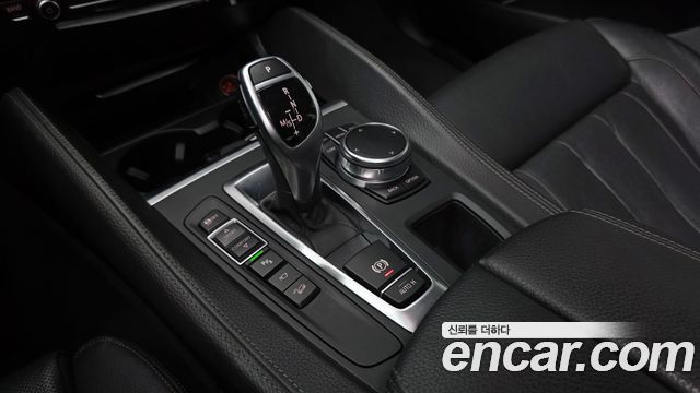 BMW X6 2017 — photo 9