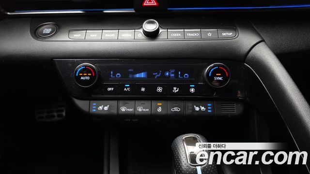Hyundai AVANTE 2023 — photo 23