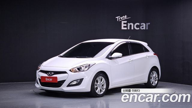 Hyundai i30 2012 — photo 1