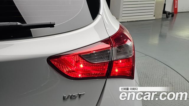 Hyundai i30 2012 — photo 9