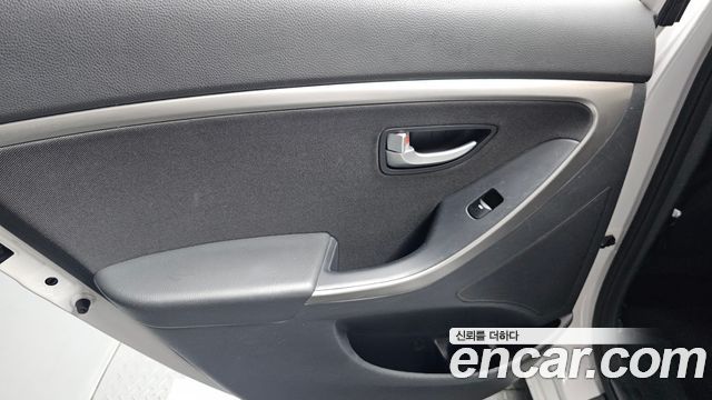 Hyundai i30 2012 — photo 15