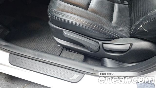 Hyundai i30 2012 — photo 28