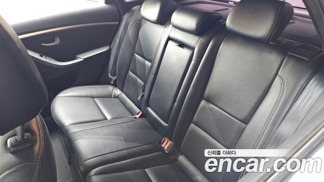 Hyundai i30 2012 — photo 29