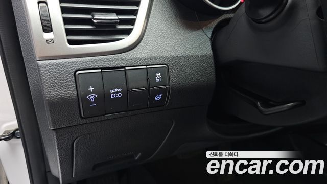 Hyundai i30 2012 — photo 30