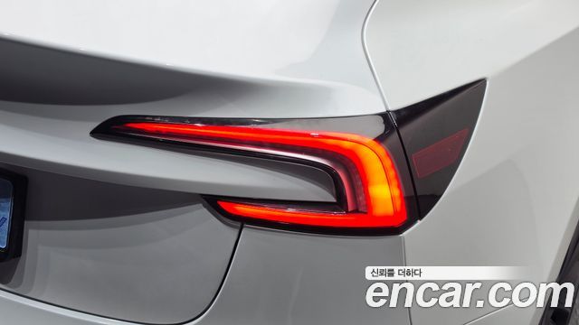 Tesla Model 3 2024 — photo 9