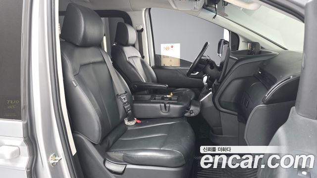 Hyundai Staria 2023 — photo 11