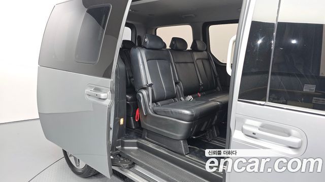 Hyundai Staria 2023 — photo 12